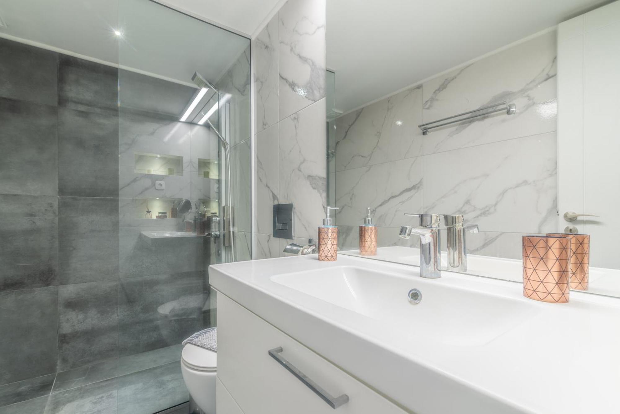 Misty Grey Apartment Near City Centre Heraklion  Bagian luar foto