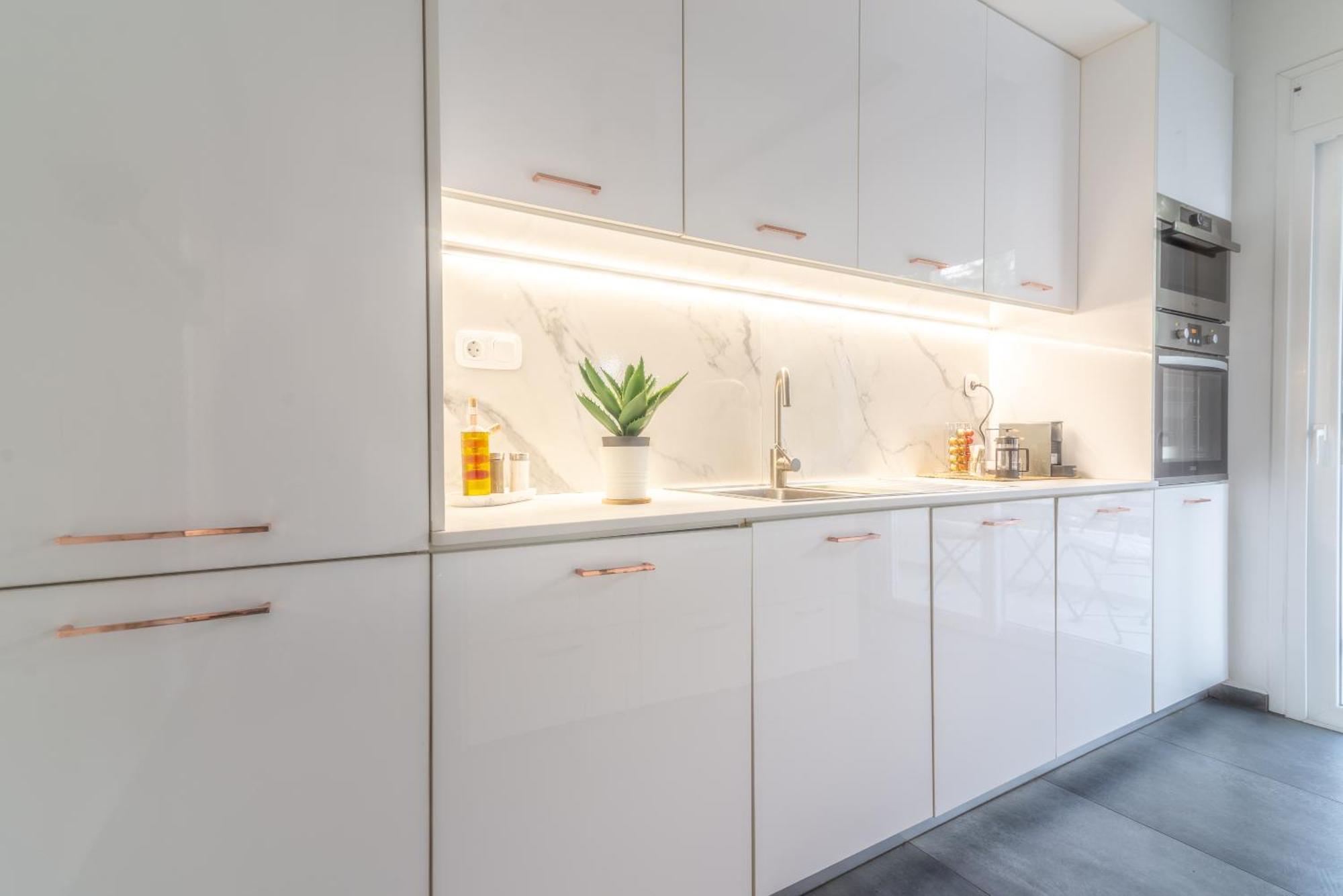 Misty Grey Apartment Near City Centre Heraklion  Bagian luar foto